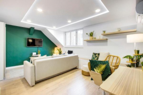 d.Five Green Island Apartment in the center